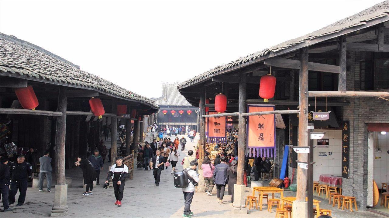 为什么有的女生越想见男友反而越沉默了？